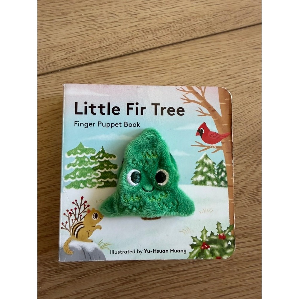 Little Fir Tree Finger Puppet Board Book Yu-Hsuan Huang Chronicle Books 2024